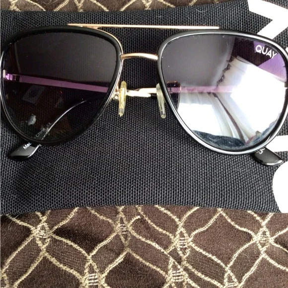 NEW ! Rare Quay POLARIZED Black and Gold Aviator ALL IN MINI  display picture 1